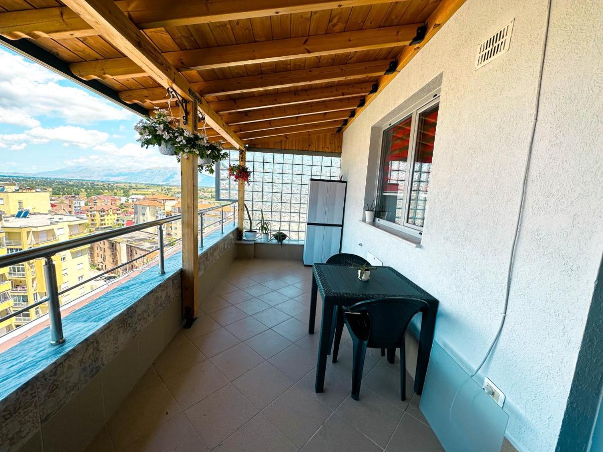 Cozy Elegance Above Korca Daire Dış mekan fotoğraf
